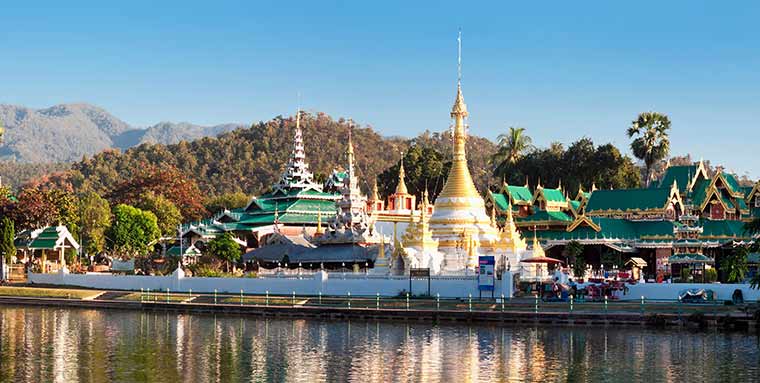 Templet Chong Klan och Chong Kham i Mae Hong Son, Thailand